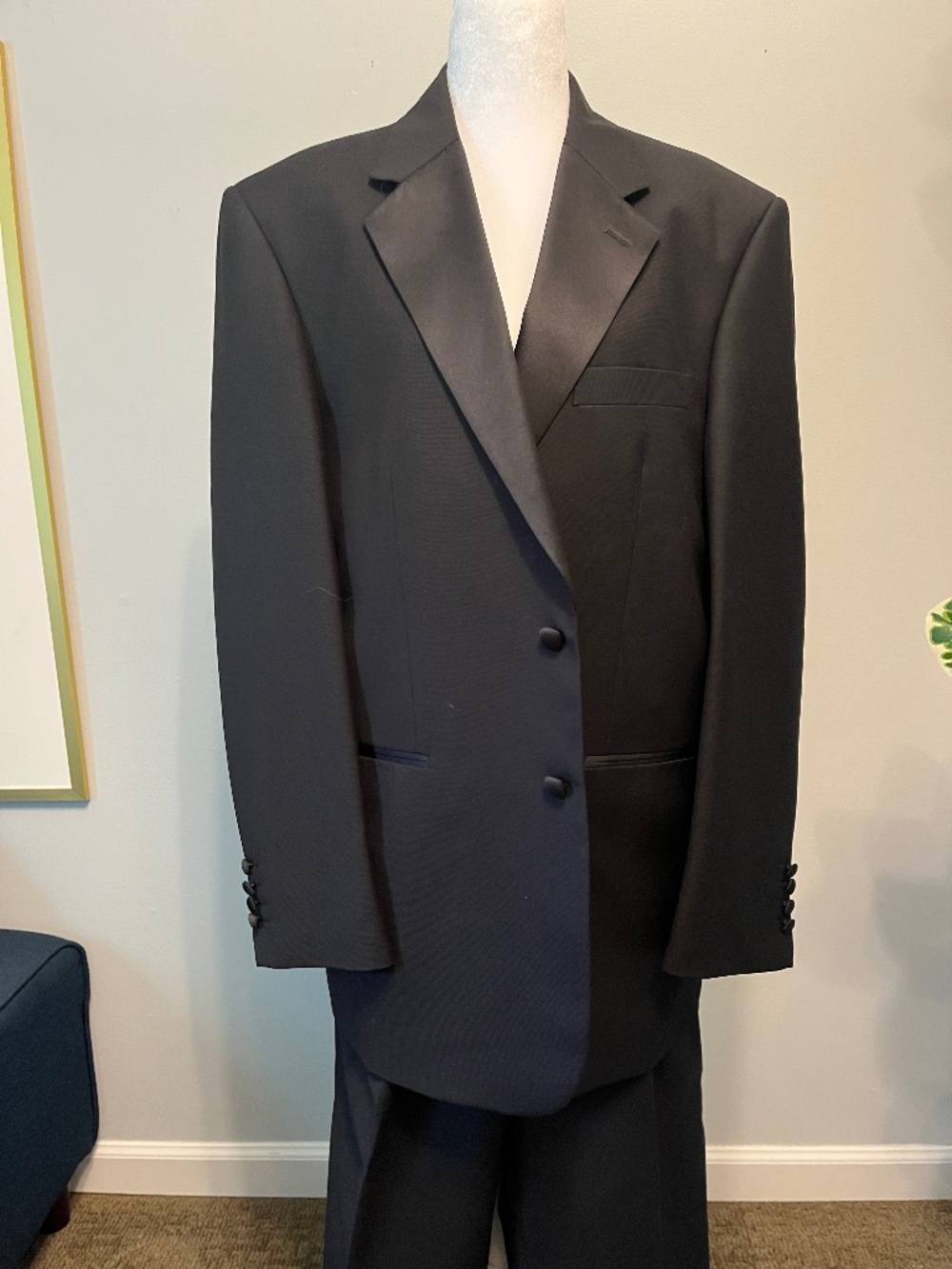 Giorgio Fiorelli Uomo Black Tuxedo 2BT Peak Lapel Sz 40/34